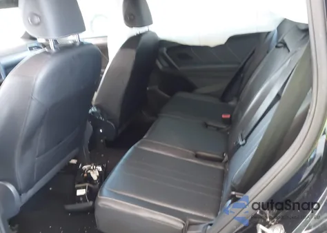 2022 Volkswagen Tiguan 2.0T Se R-Line Black z USA, uszkodzony, nr VIN 3VV8B7AX8NM061054